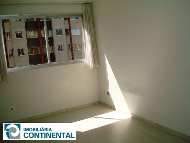 Apartamento à venda com 1 quarto, 44m² - Foto 11